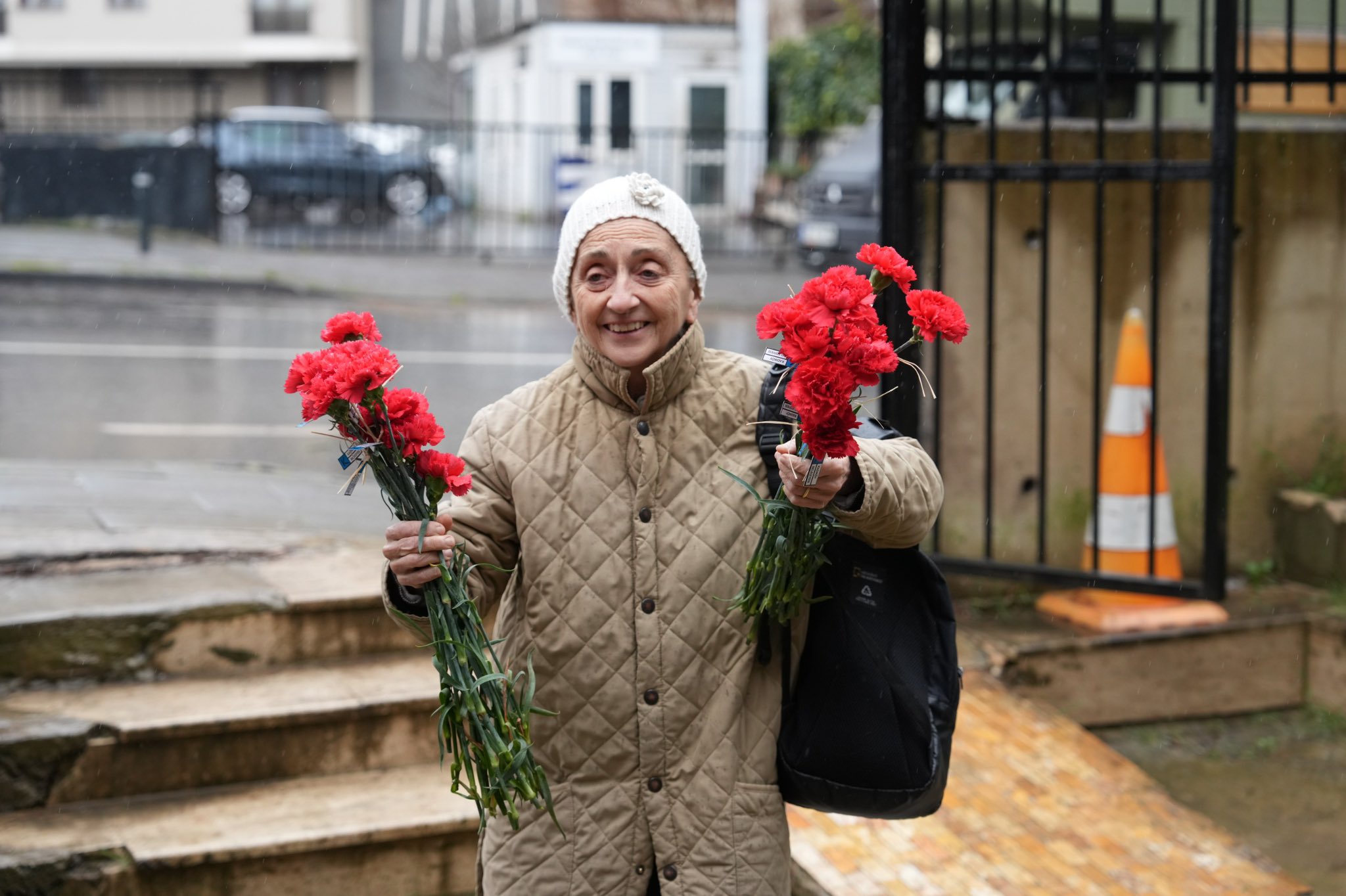 Kadıköy’de bayram ziyaretlerine çiçekli karşılama